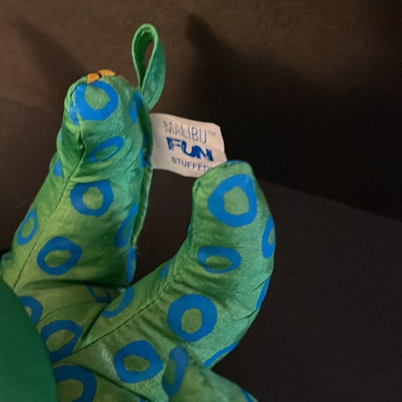 Malibu Fun Stuff Octopus - Picture 3 of 3